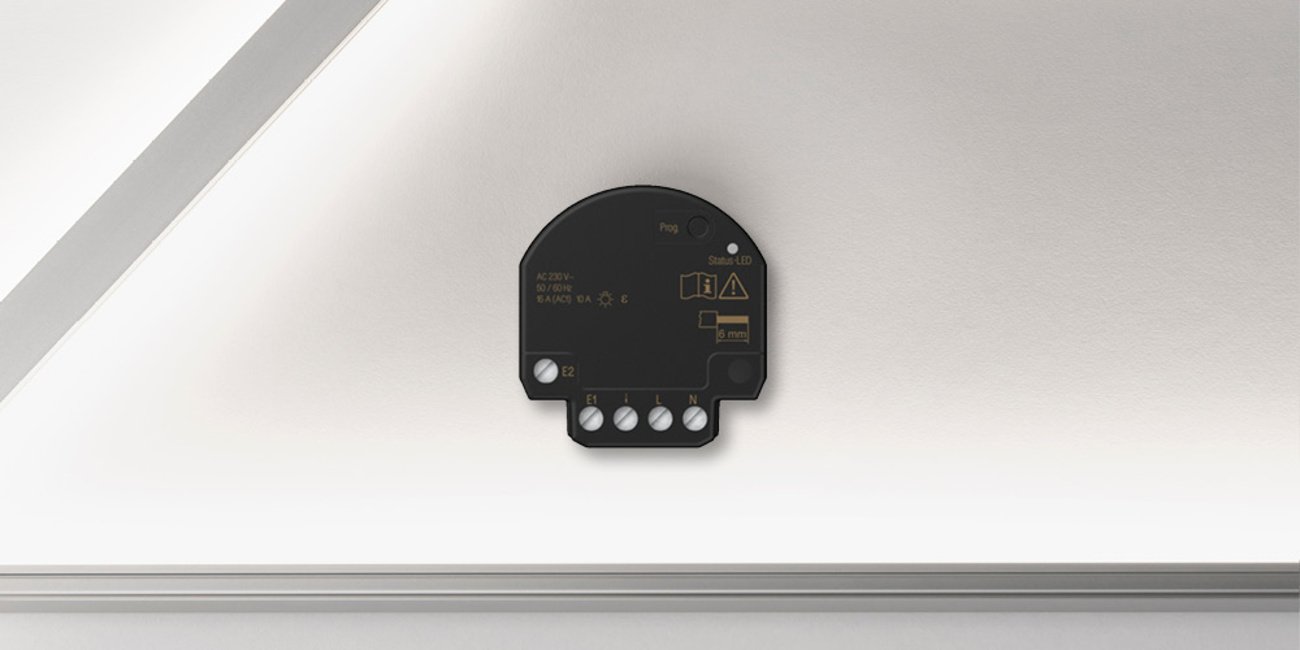 JUNG HOME Jalousieaktor Mini bei Elektro Wenzl GmbH in Pappenheim-Bieswang