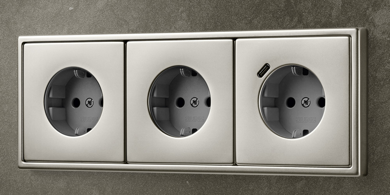 SCHUKO® Steckdosen mit USB bei Elektro Wenzl GmbH in Pappenheim-Bieswang